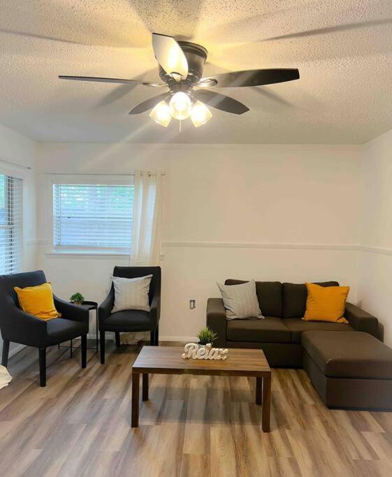 Sparkling Guest Home 2 Bedroom-15 Minutes To Clearwater Beach Dış mekan fotoğraf